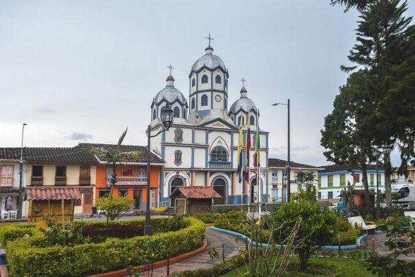 Filandia la Colina de Artesanos y Canastos 2