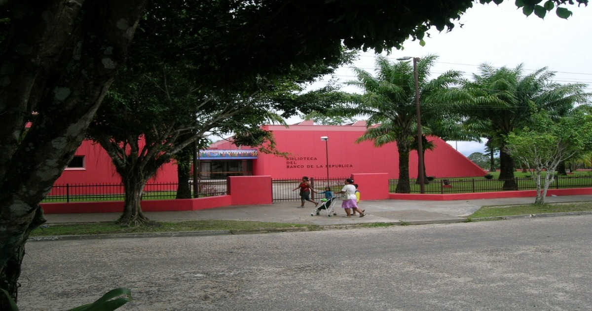 HOTEL - AEROPUERTO LETICIA