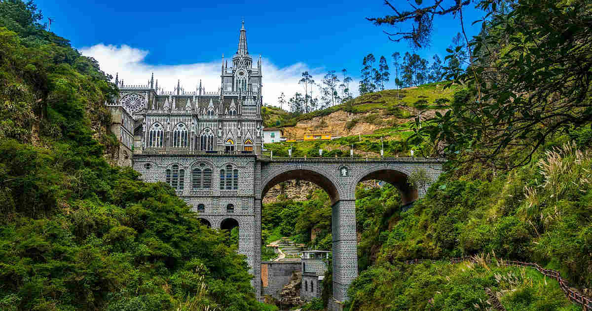 SANTUARIO DE NUESTRA SEÑORA DE LAS LAJAS